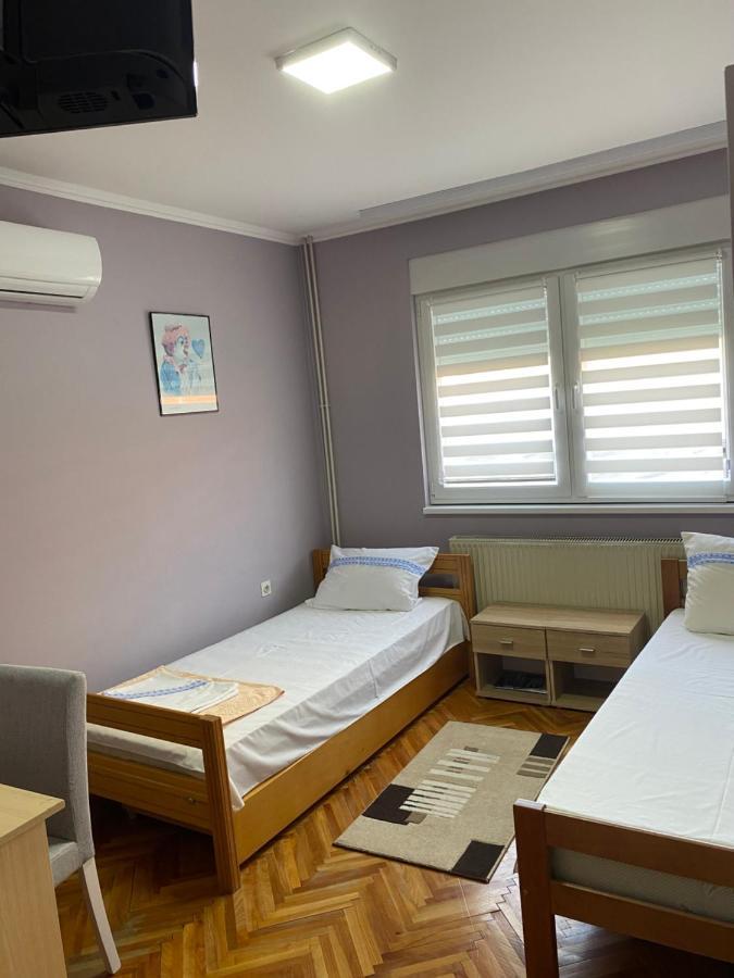 Διαμέρισμα 64 τ.μ. με 2 υπνοδωμάτιο/α και 1 ιδιωτικό/ά μπάνιο/α σε Tutunovic Podrum Ni Εξωτερικό φωτογραφία